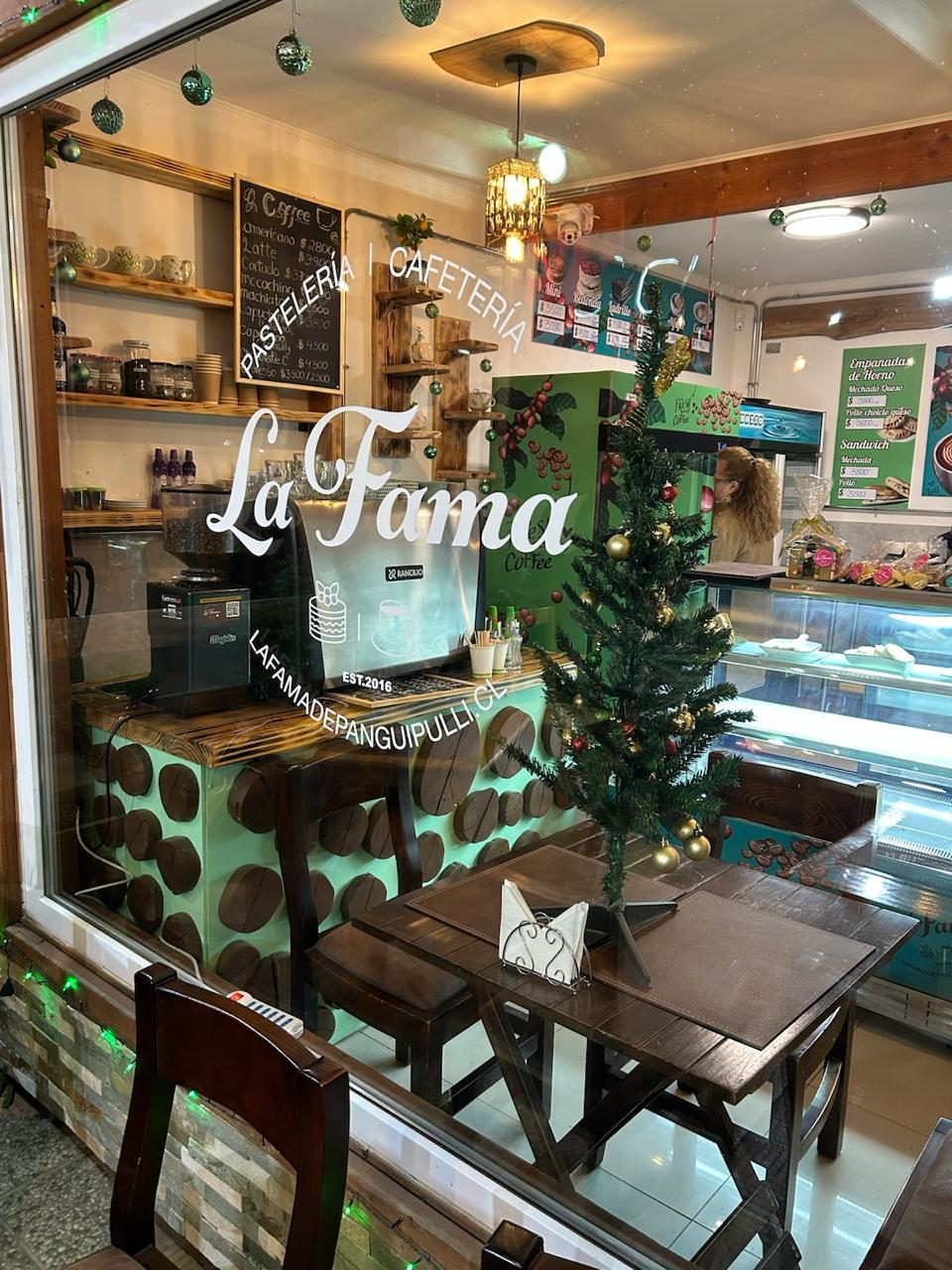 Pastelería y Cafetería La Fama de Panguipulli